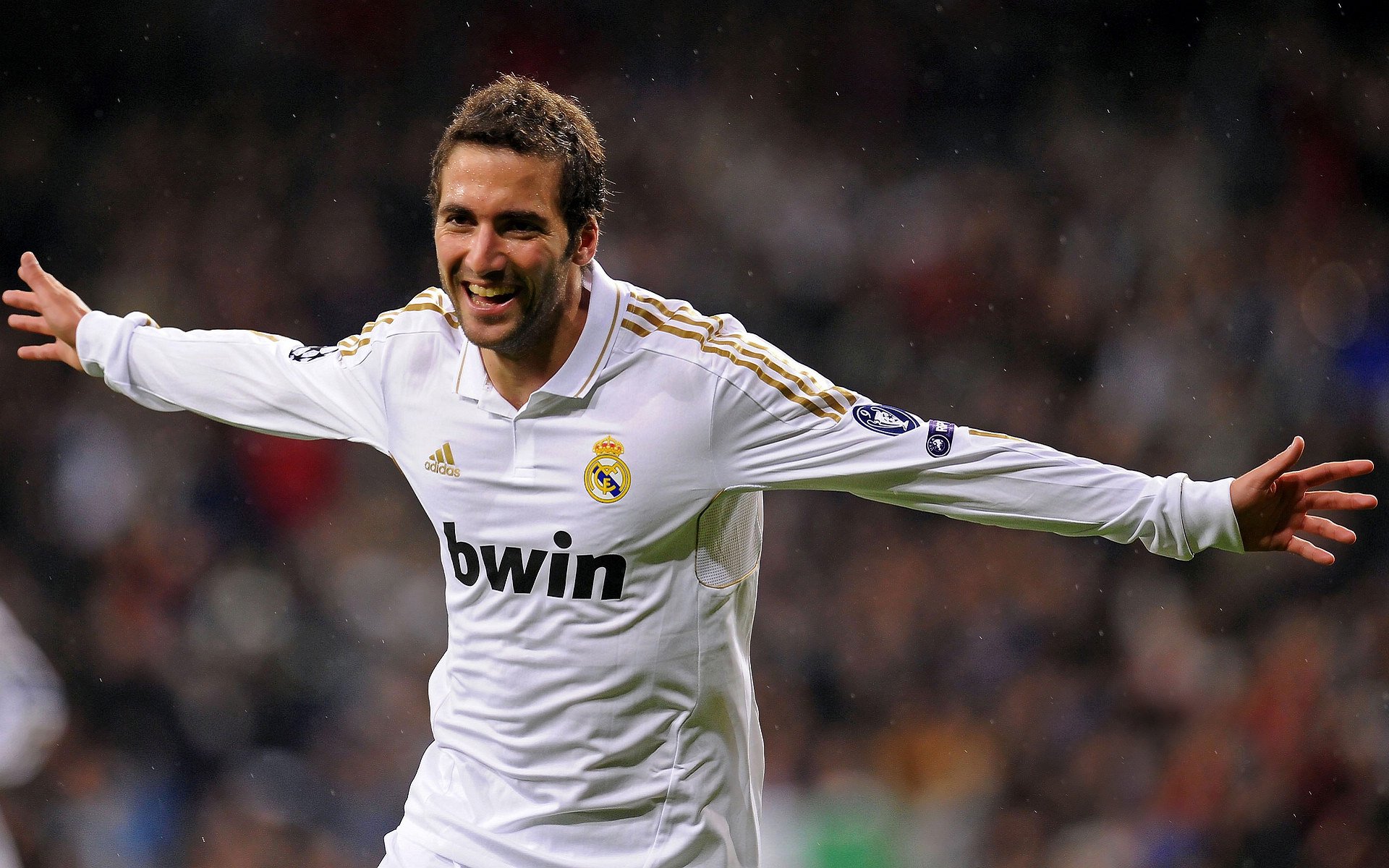 拜仁遭遇冷门欧洲超级杯，欧洲超级杯拜仁塞维利亚 新闻