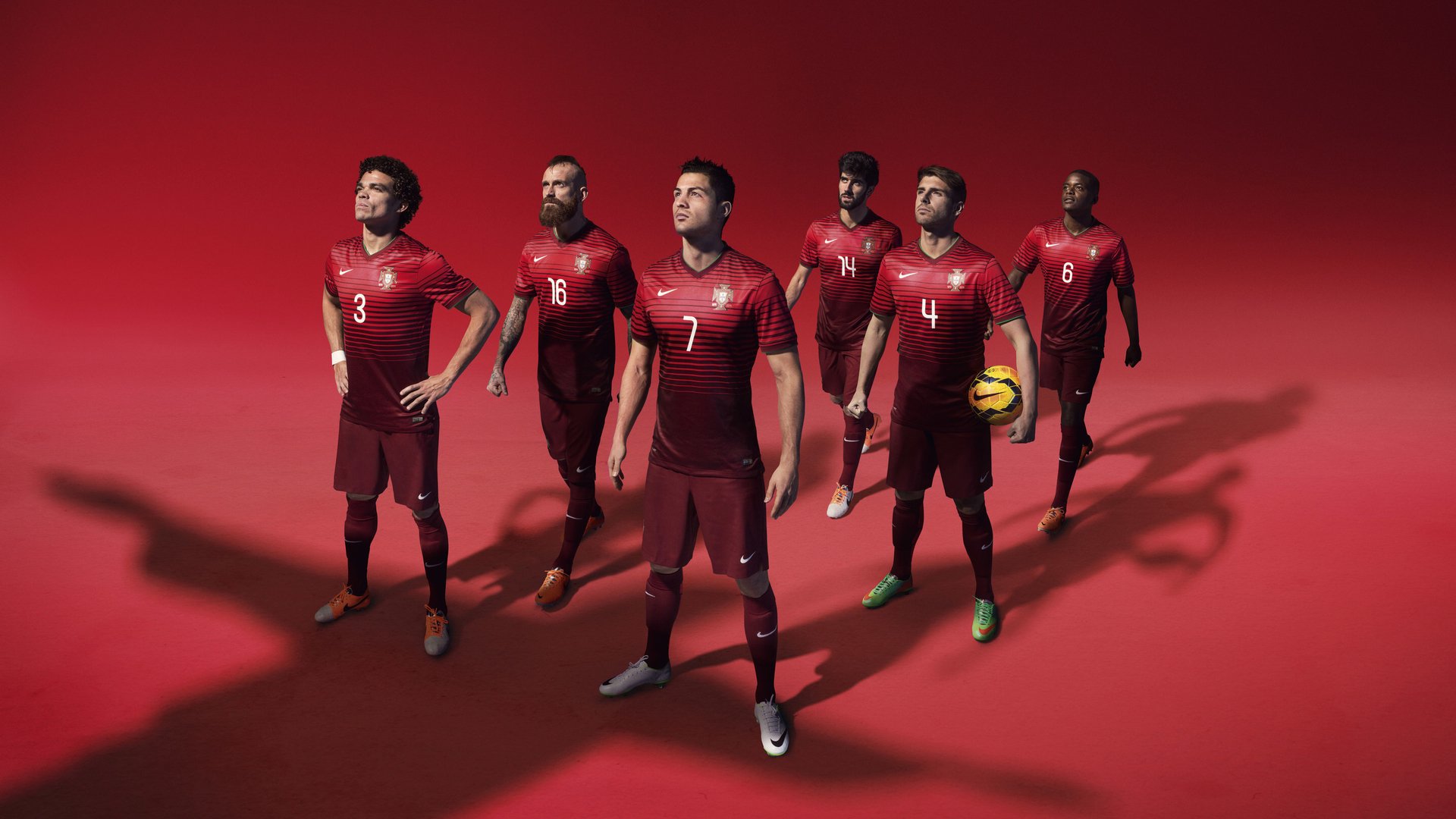 欧洲杯明星大秀：盘带、远射、奇迹一一上演，欧洲杯参赛明星